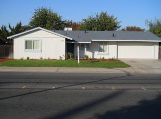 2021 W Rumble Rd, Modesto, CA 95350