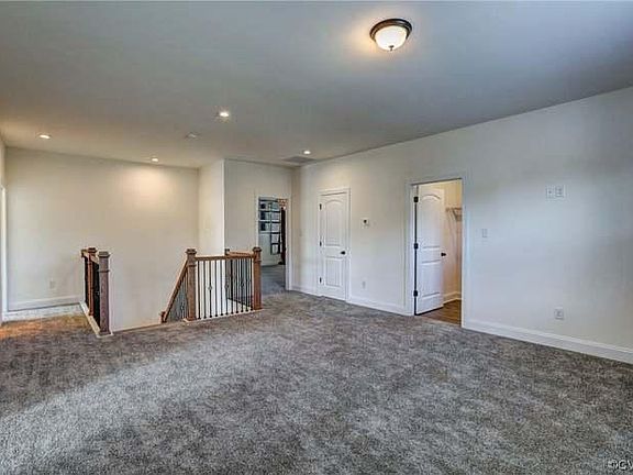 4th image of 10012 Winston Park Ct