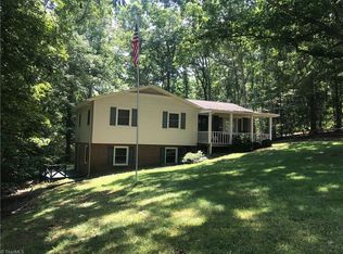 6237 Edgewood Dr, Trinity, NC 27370