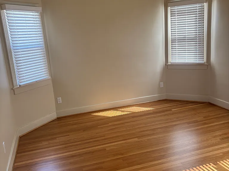 1172 E Orange Grove Blvd — Photo 10