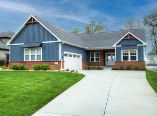 144 Bloomfield Blvd, Brooklyn, MI 49230