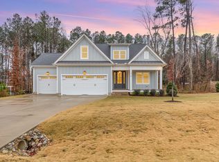 218 Prince Place Dr, Fuquay Varina, NC 27526