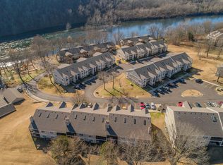 305 Wimbledon Dr APT 10, Branson, MO 65616