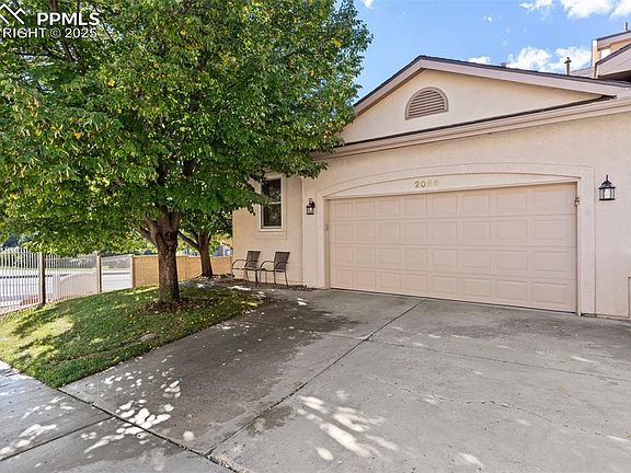 2nd image of 2066 Summerset Dr