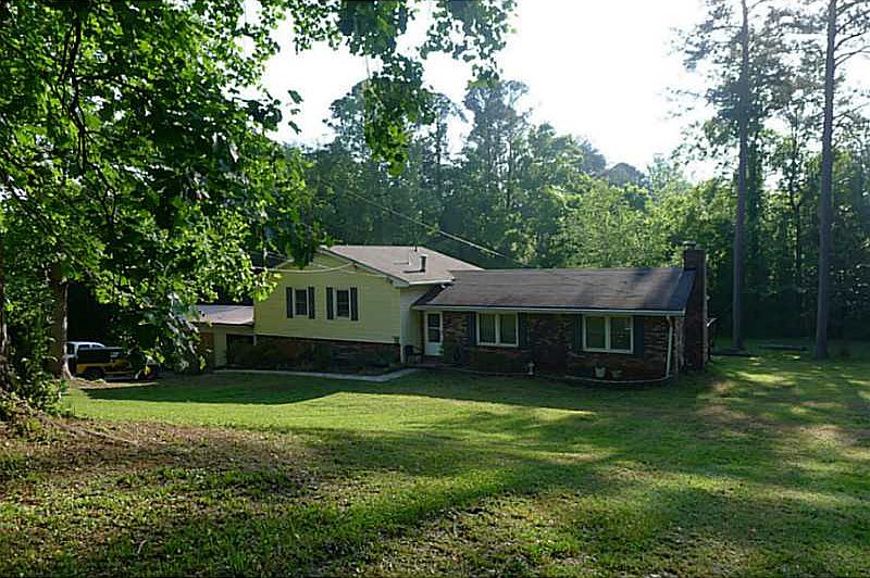 1st image of 710 Woodhaven Dr