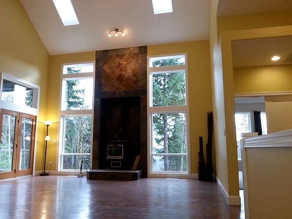 Great Room w/ Wood Stove
