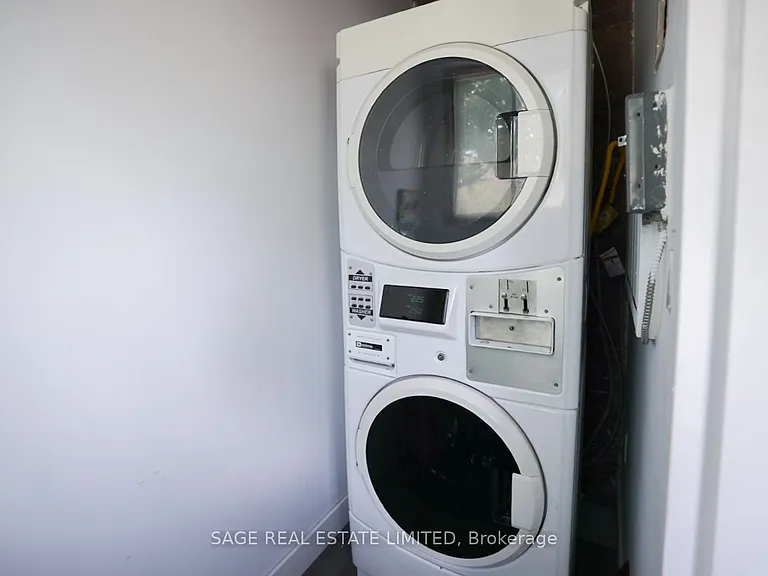 8 Brookmount Rd #2 — Photo 17