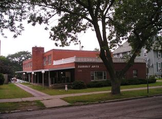 136 Summit St APT 1, Rockford, IL 61107
