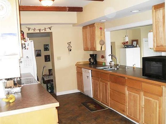 3rd image of 26700 Ice Harbor Dr