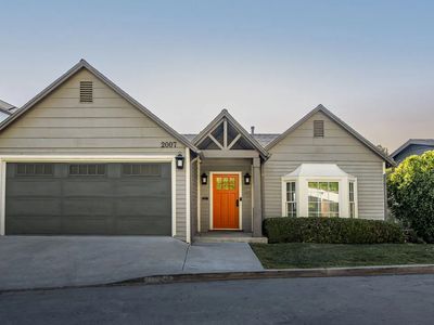 2007 Hollyvista Ave, Los Angeles, CA, 90027
