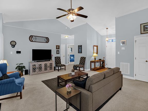 5th image of 3904 Sunningdale Way