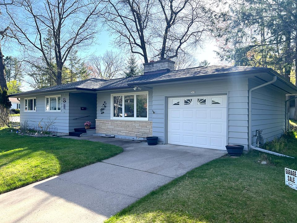 1st image of 305 Annette Ct
