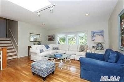 3rd image of 31 Seaview Ln