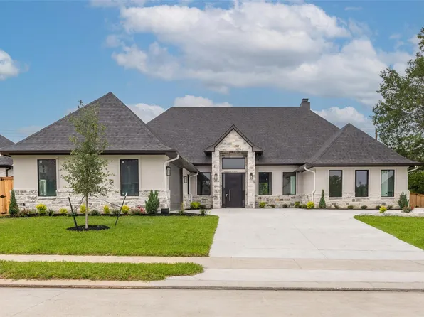 2044 Pebble Bend Dr, College Station, TX 77845