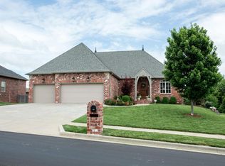 1269 E Headley St, Springfield, MO 65803