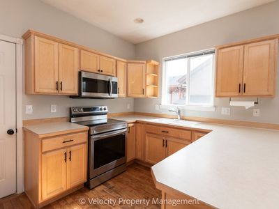 2673 SW Salmon Ave, Redmond, OR, 97756