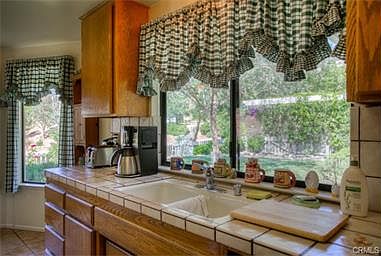 4th image of 30850 Armatage Ln