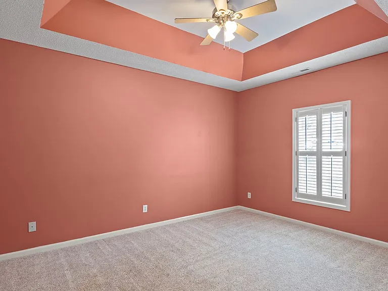 328 Glencoe Dr — Photo 13