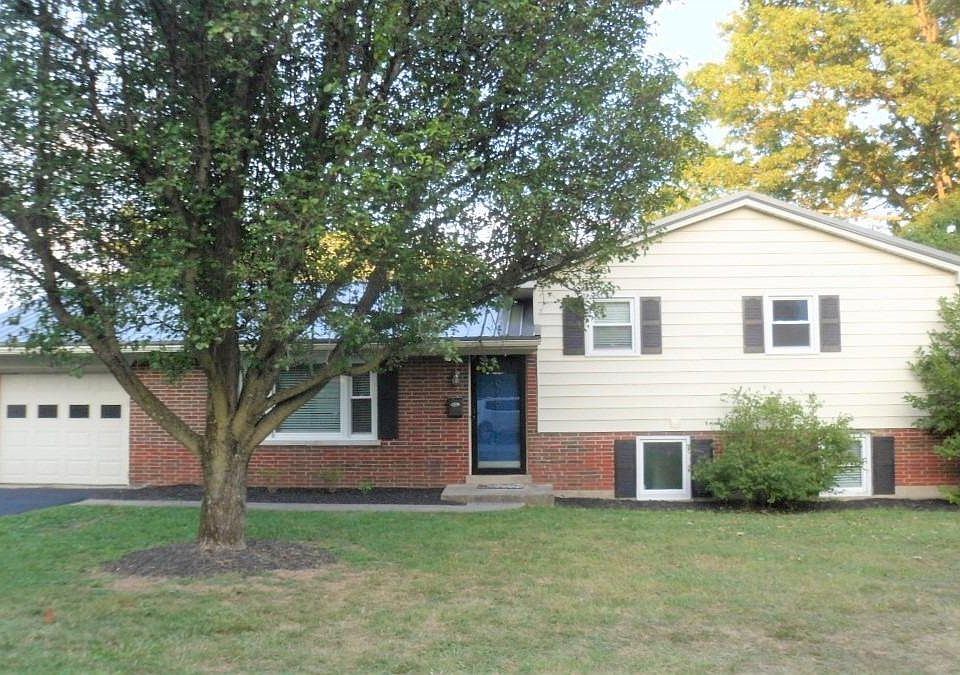 1st image of 919 Collins Ln