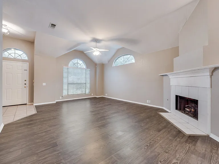 5909 Berkshire Rd — Photo 30
