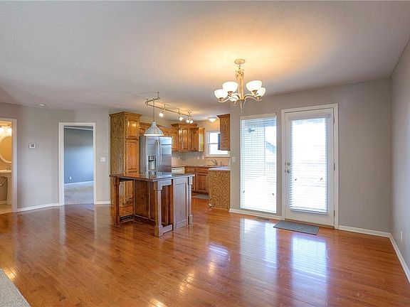 5th image of 6120 NE 118th St