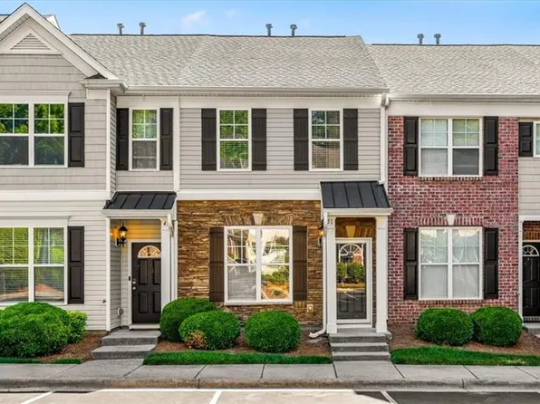 51 Ledgerstone Ln, Greensboro, NC 27407