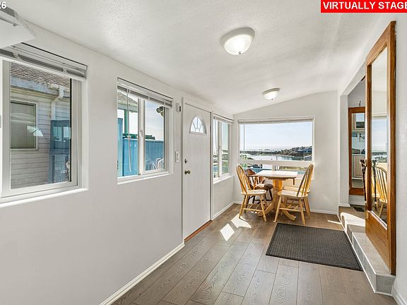 3rd image of 16219 Lower Harbor Rd