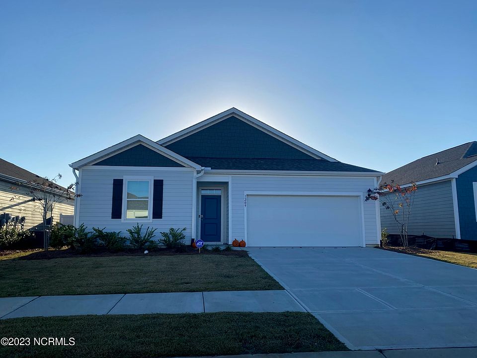 1st image of 1209 Clendon Circle Lot 35