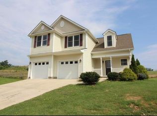 5 Morningview Ct, Stuarts Draft, VA 24477