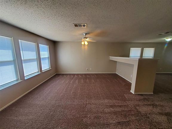 4th image of 5464 Maverick Dr
