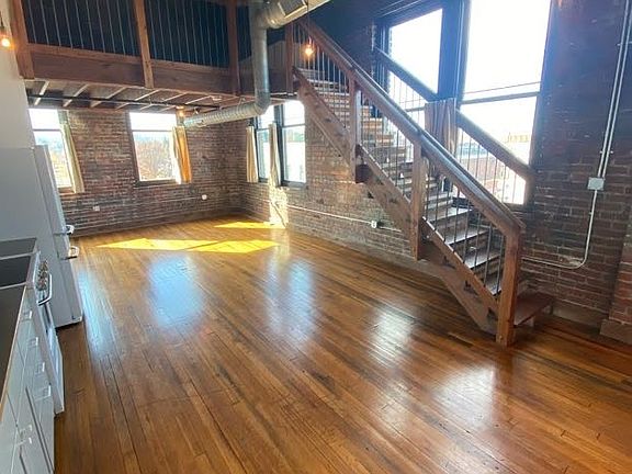 5th image of 110 W Market St #306