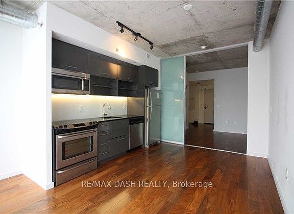 3rd image of 32 Trolley Cres Unit 802