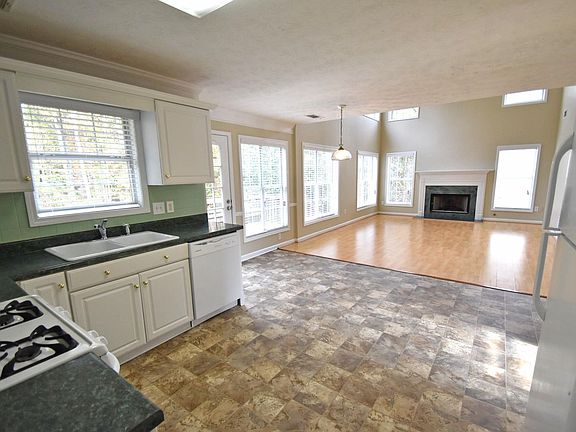 4th image of 2635 Lindsey Oak Ln