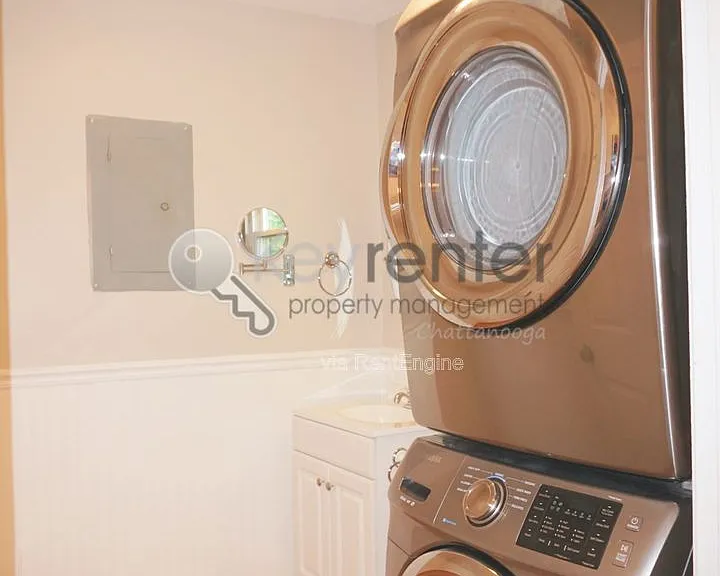 1024 Garnett Ave — Photo 13