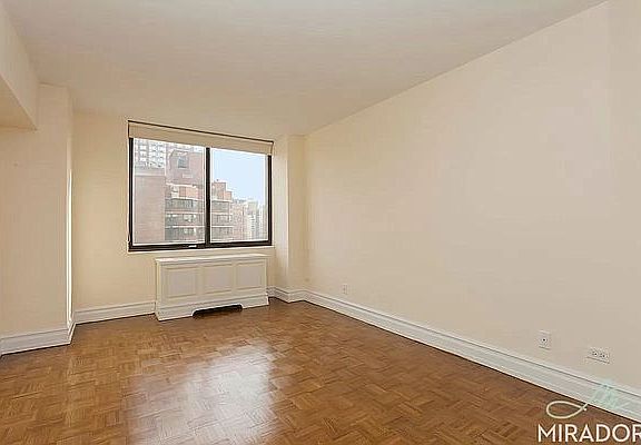 3rd image of 145 W 67th St APT 26D