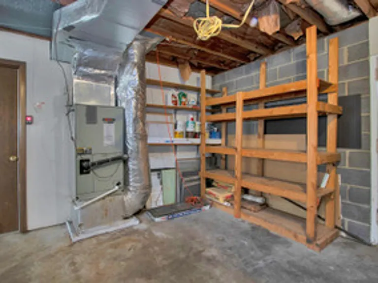 504 Harrow Rd — Photo 26