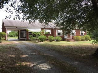 4416 Cedar Cliff Rd, Graham, NC 27253