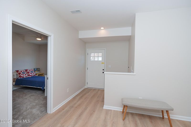 4th image of 115 Marjorie Lane #1