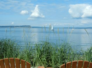 7488 NE Twin Spits Rd, Hansville, WA 98340