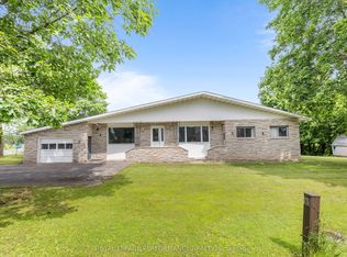52 Blais St, Russell, ON K0A 1W1