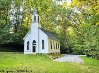 53 E Run Cir, Farmington, WV 26571