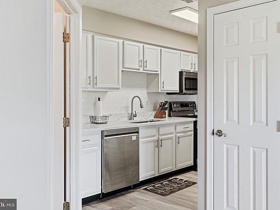 5th image of 6505 Springwater Ct APT 7401