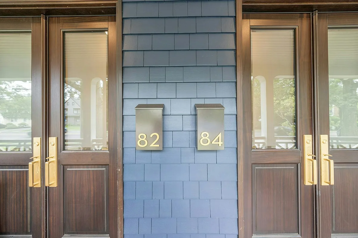 Building Photo - 82 Watchung Ave #2