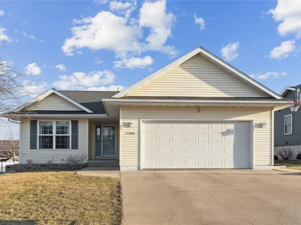 2700 Navajo Ave SW, Cedar Rapids, IA 52404