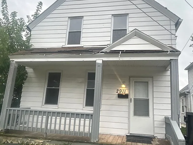 2911 Saratoga Ave — Photo 1