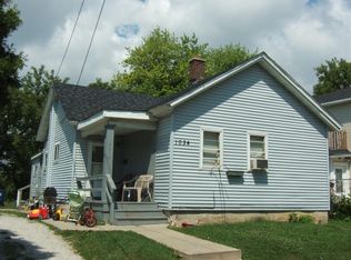 1034 Pearl St, Racine, WI 53403