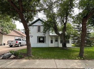 106 3rd AVENUE E, Mossbank, SK S0H 3G0