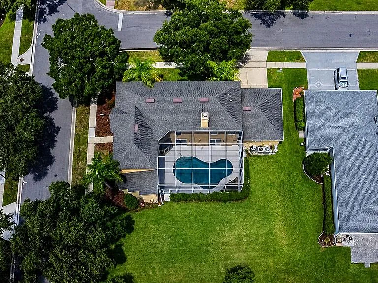 357 Fairway Pointe Cir — Photo 36