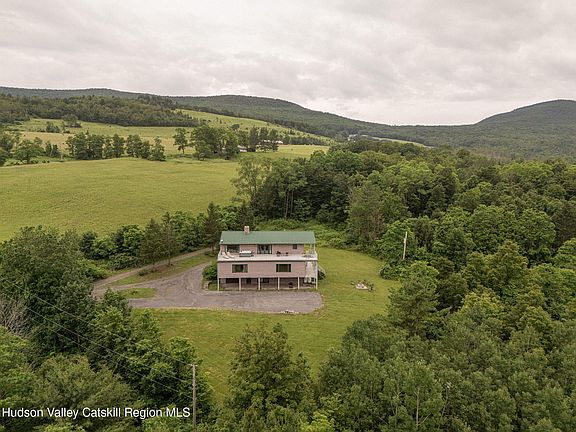 2nd image of 452 Cunningham Road