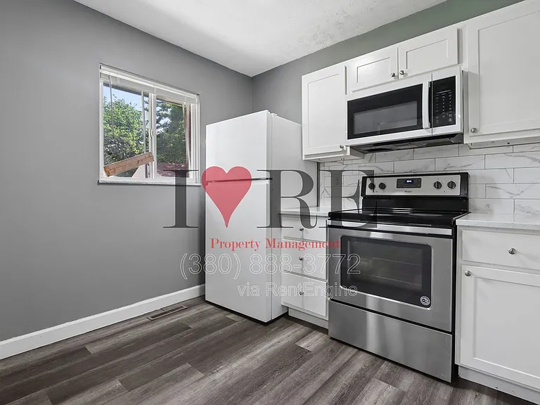 382 S Hague Ave #A — Photo 16